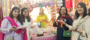 आनंद मंगल के दीपोत्सव मेले का शानदार समापन, खरीदारी के साथ महिला सशक्तिकरण को मिला बढ़ावा